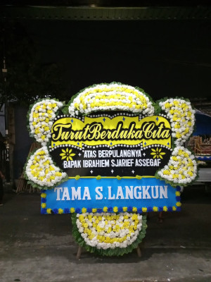 Papan Bunga Duka di Pugaan